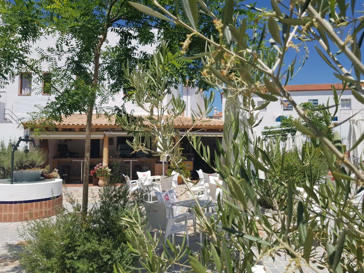Hotel Entreolivos إل بيدروسو المظهر الخارجي الصورة